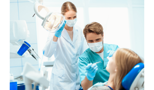 Ağız, Diş ve Cene Cerrahisi Nedir ?